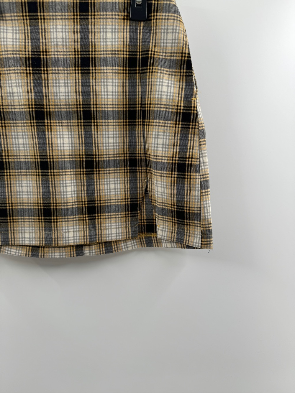 Urban Outfitters Yellow Black Plaid Mini Skirt – Women's Small - Picture 3 of 6